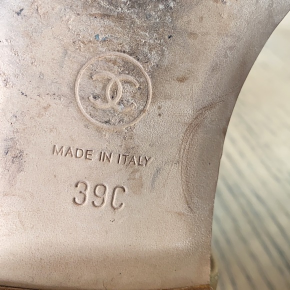 ❤️ Authentic Chanel Sandals - Picture 8 of 10